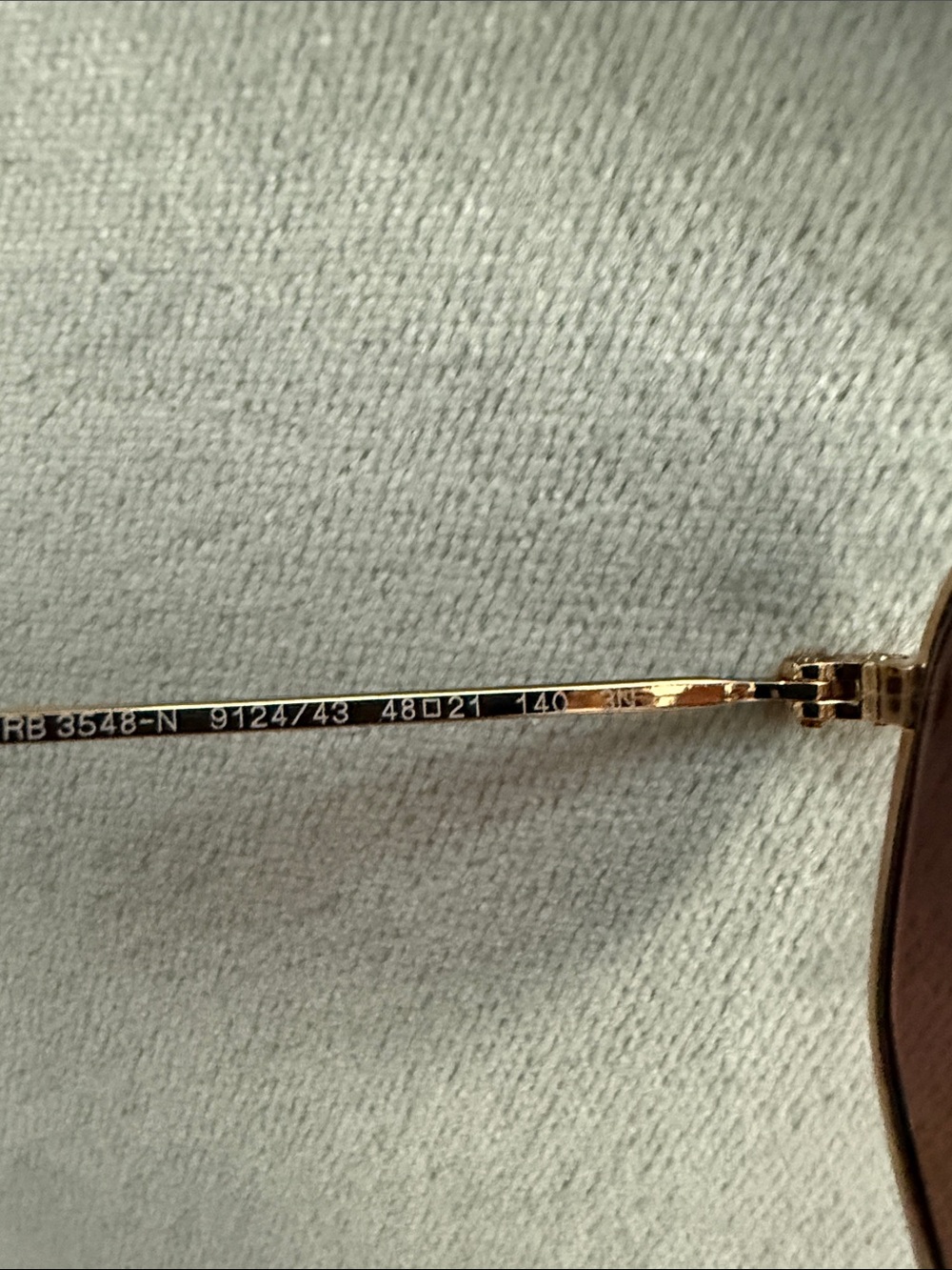Ray-Ban Gold Frame Brown Lens Sunglasses with Black Case - Picture 4 of 9